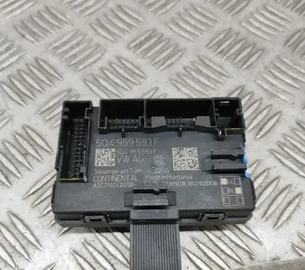 Skoda Superb B8 (3V) Door control unit/module 5Q4959593F