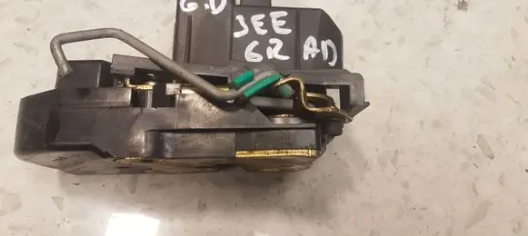 Jeep Grand Cherokee (WJ) Rear door lock