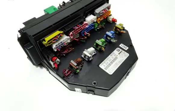 Mercedes-Benz C W204 SAM control unit A2045450169 A2045450569 A2044423900