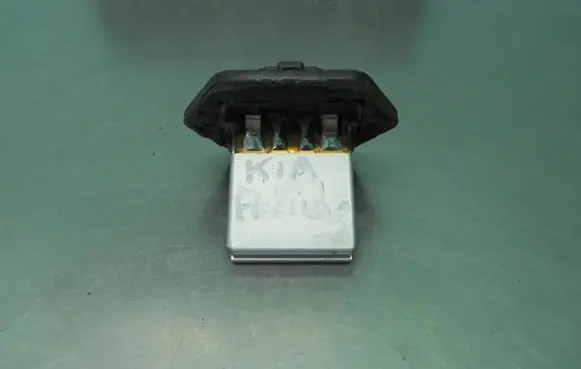 KIA Rio Heater blower motor/fan resistor 9F29