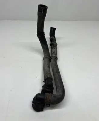 Volkswagen Touran I Engine coolant pipe/hose 