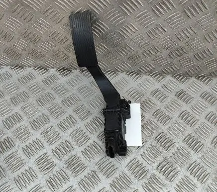 Mercedes-Benz B W247 Accelerator throttle pedal A1773002000 6PV012934