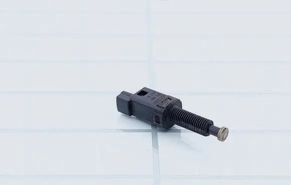 Audi A6 S6 C4 4A Clutch pedal sensor 811907343B