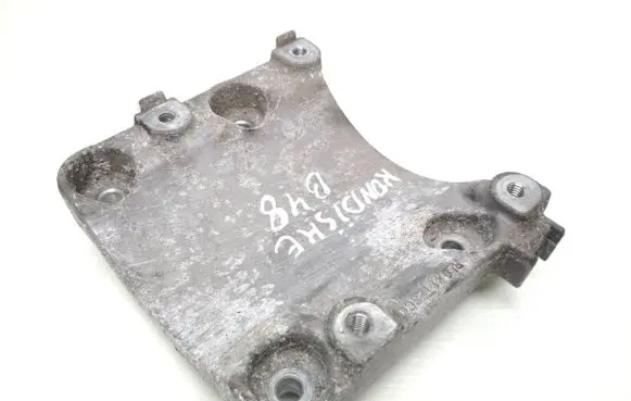 Honda CR-V A/C compressor mount bracket 