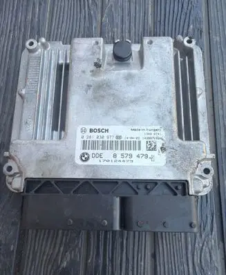 BMW 3 F30 F35 F31 Engine control unit/module 8579479 0281030977 170124473