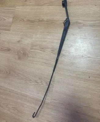 KIA Carens I Front wiper blade arm