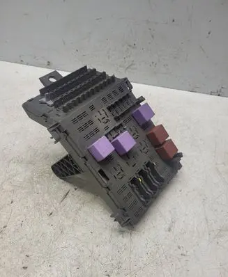 Renault Laguna I Fuse module