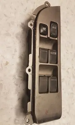 Nissan X-Trail T30 Electric window control switch 80960EQ300X