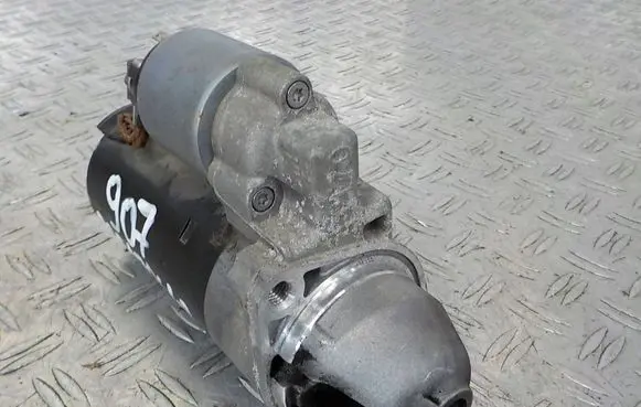 Mercedes-Benz Sprinter W906 Starter motor A6519064300