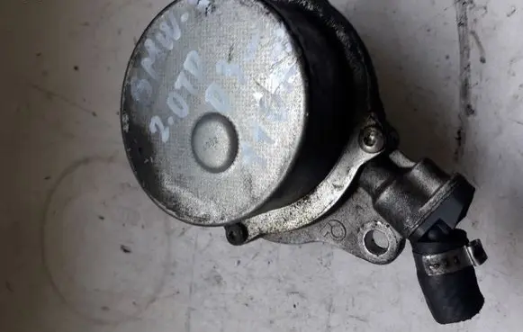 BMW 3 E46 Vacuum pump 