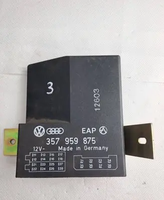 Volkswagen PASSAT B3 Other control units/modules 357959875