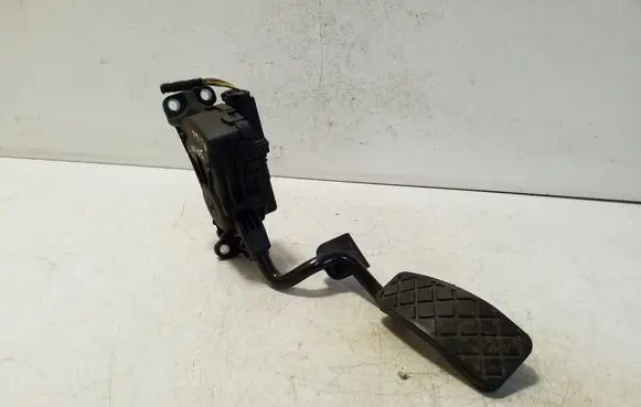 Audi A6 S6 C6 4F Accelerator throttle pedal 4F2721523