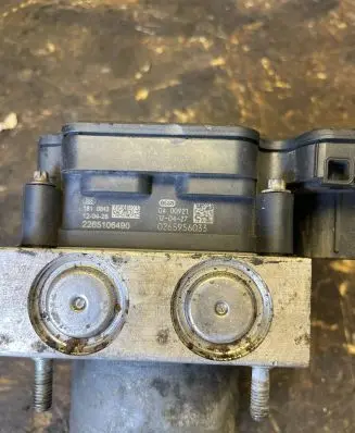 Mercedes-Benz B W246 W242 ABS Pump 2265106490 0400921 0265956033