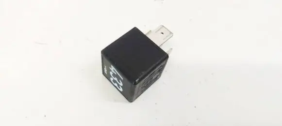 Volkswagen Golf V Other relay 3d0951253a