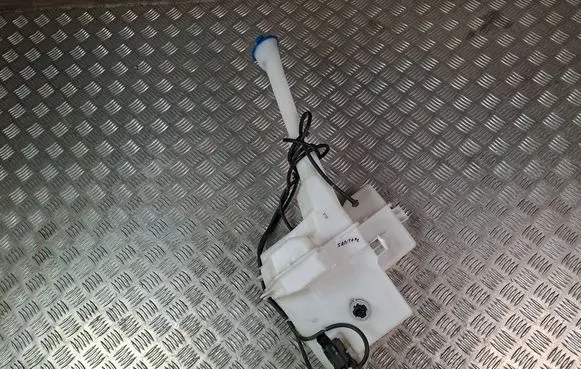 Hyundai Santa Fe Windshield washer fluid reservoir/tank 98610S1500