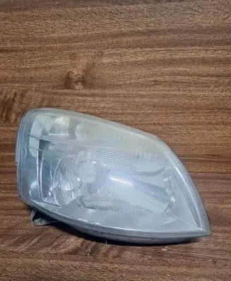 Peugeot Partner Headlight/headlamp