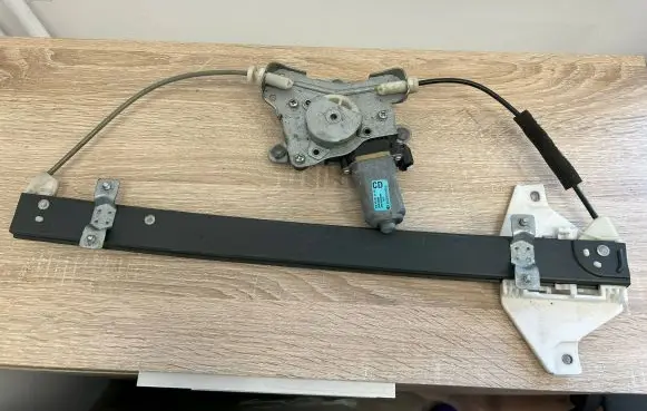 Opel Antara Rear door window regulator motor 96672885 A00128070085