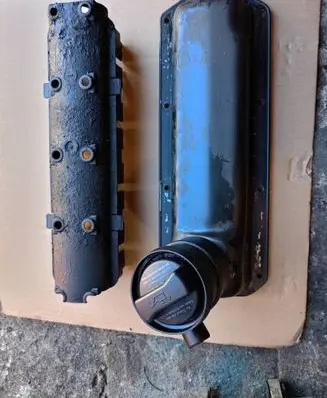 Volkswagen Golf IV Rocker cam cover AKL