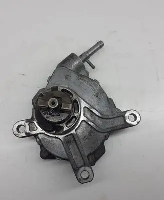 Toyota Verso Vacuum pump 26080985