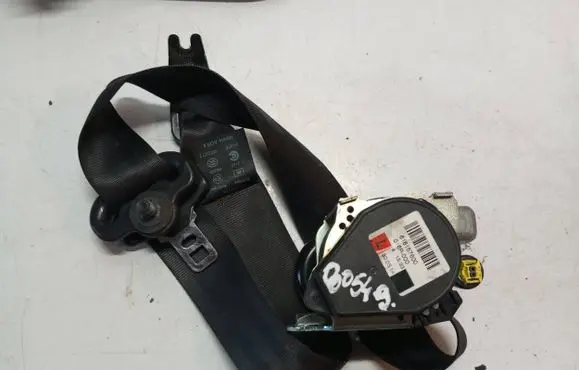Volvo V60 Rear seatbelt 616157600