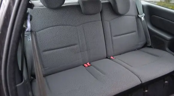 Renault Clio II Rear seat 