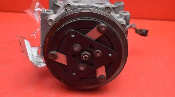 Volvo S40 Air conditioning (A/C) compressor (pump) SD7V16