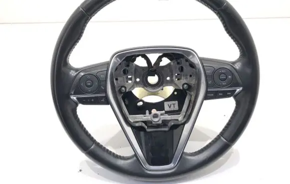 Toyota Camry VIII XV70 Steering wheel