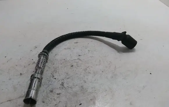 BMW 3 E36 Ignition plug leads 1709201 1247360