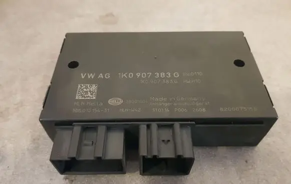 Volkswagen Touran I Comfort/convenience module 1K0907383G