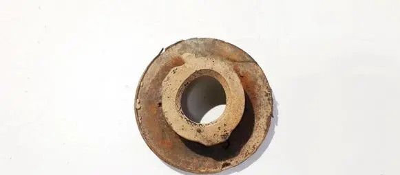 Volkswagen Touran I Front coil spring rubber mount 1k0512297c
