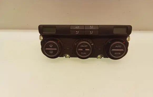 Volkswagen PASSAT B6 Climate control unit 74677535V