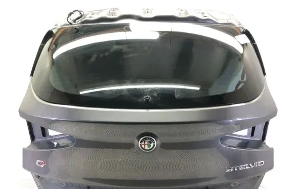 Alfa Romeo Stelvio Tailgate/trunk/boot lid