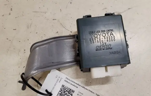 Lexus IS 220D-250-350 Door control unit/module 8597053030 051500460