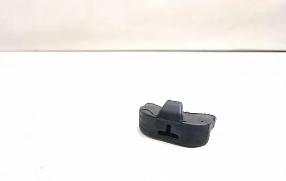 BMW 5 E60 E61 Radiator mount bracket 7542516