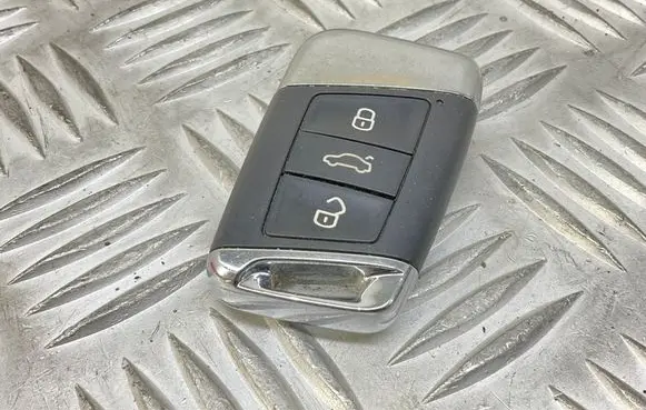 Volkswagen PASSAT B8 Ignition key/card 3G0959752