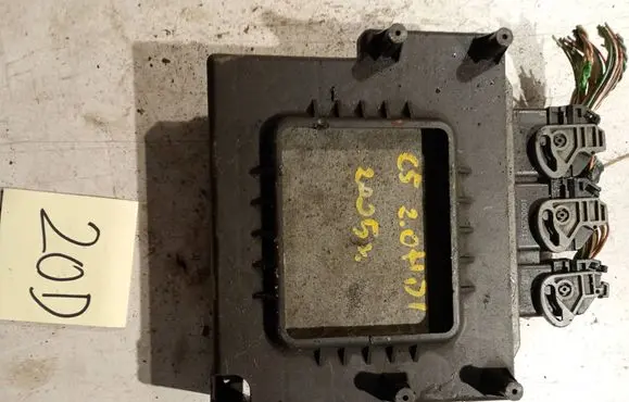 Citroen C5 Engine control unit/module 9666104080