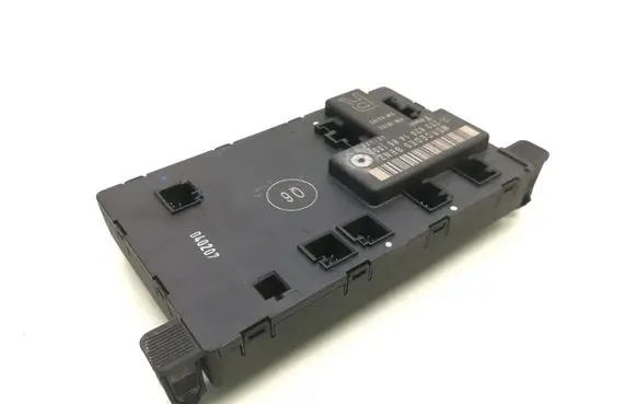 Mercedes-Benz E AMG W210 Door control unit/module 2038201485 351324