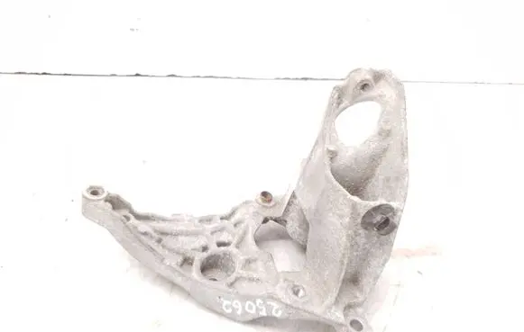 Peugeot 5008 Generator/alternator bracket 9804904380