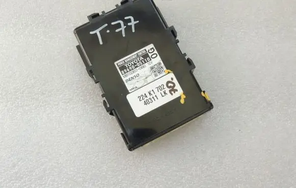 Toyota Avensis T270 Power management control unit 8969005110