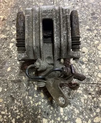 Skoda Octavia Mk1 (1U) Rear brake caliper
