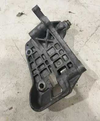 Audi A4 S4 B8 8K Generator/alternator bracket 059903143AJ 18638