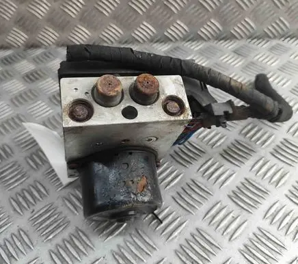 Aston Martin Vantage III ABS Pump 8G332C405AB