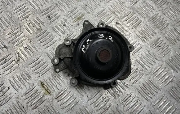 Mercedes-Benz E W211 Water pump A6422020410