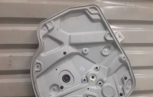 Skoda Octavia Mk2 (1Z) Rear window lifting mechanism without motor 