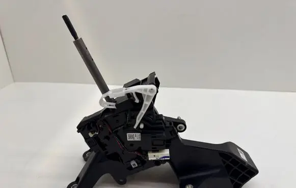 Honda Civic IX Gear shifter/selector TV0G820
