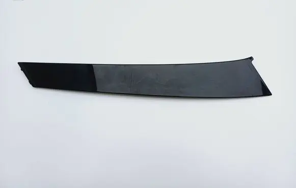 Mercedes-Benz C W203 Rear side glass trim 