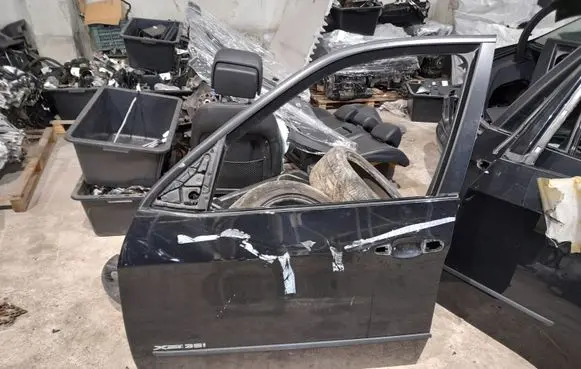 BMW X5 E70 Front door