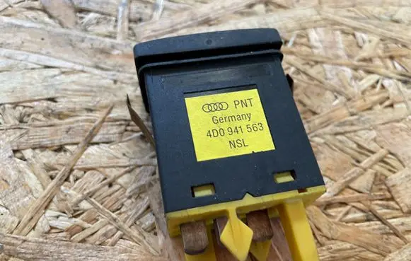 Audi A4 S4 B5 8D Fog light switch 4D0941563
