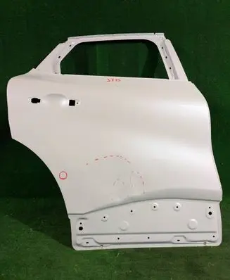 Renault Captur II Rear door