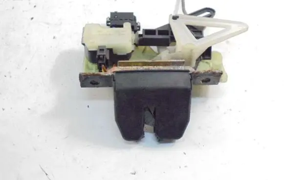 Volvo V70 Tailgate/trunk/boot lock/catch/latch 